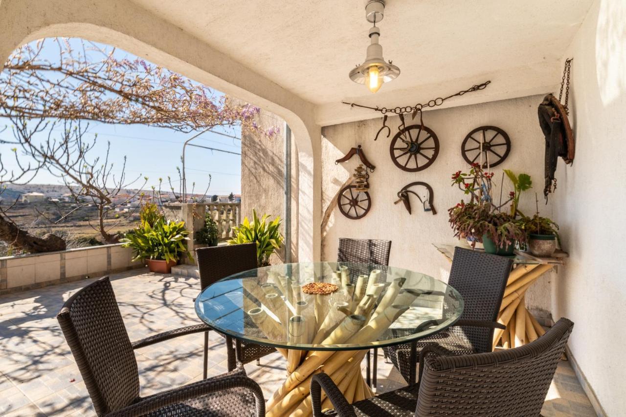 Apartments With A Parking Space Lopar, Rab - 14070 Екстериор снимка