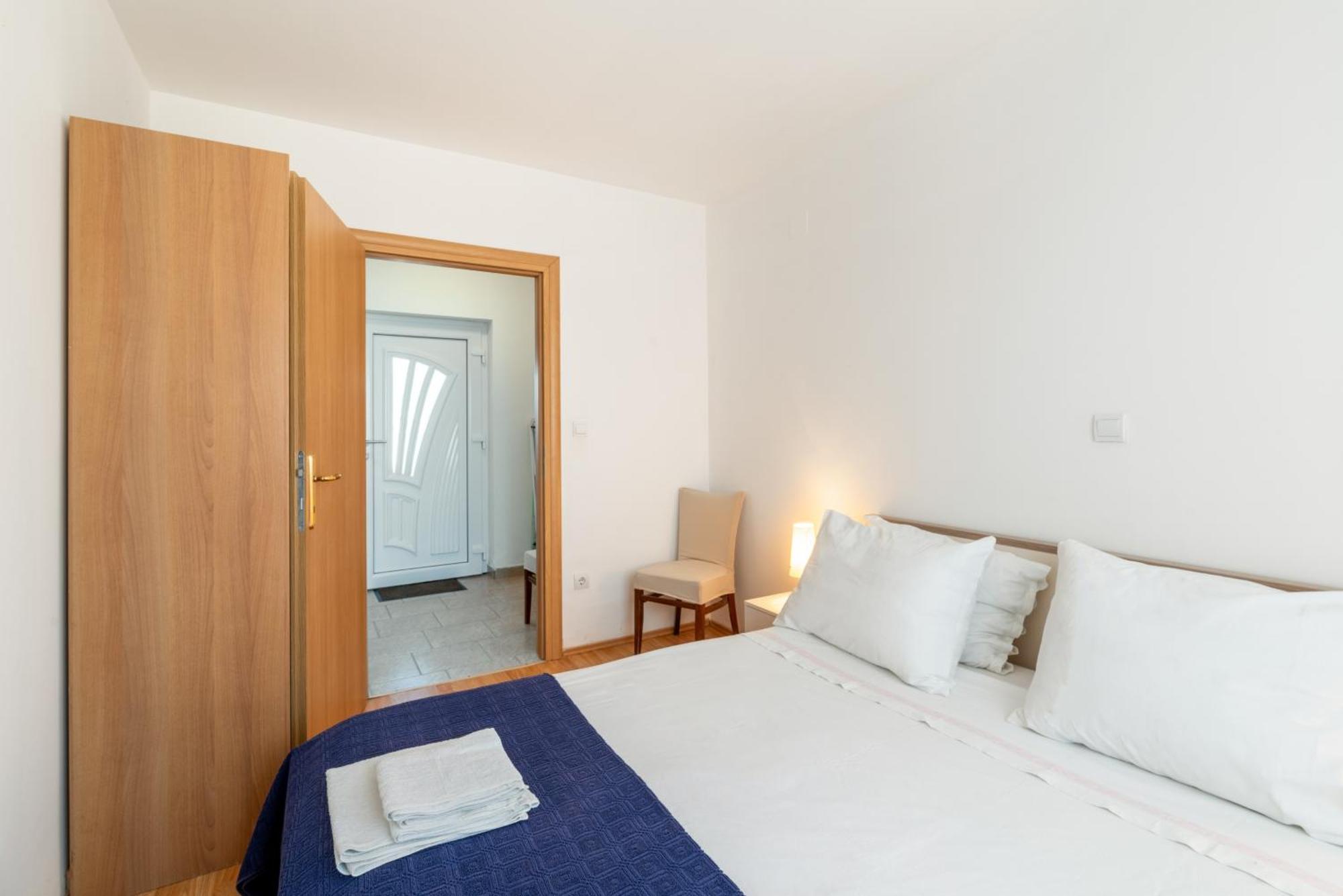 Apartments With A Parking Space Lopar, Rab - 14070 Стая снимка
