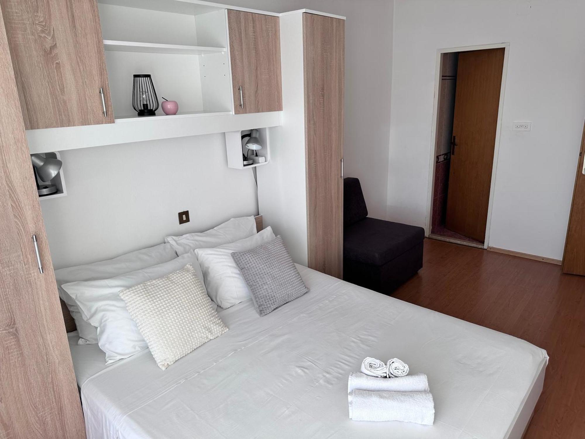 Apartments With A Parking Space Lopar, Rab - 14070 Стая снимка